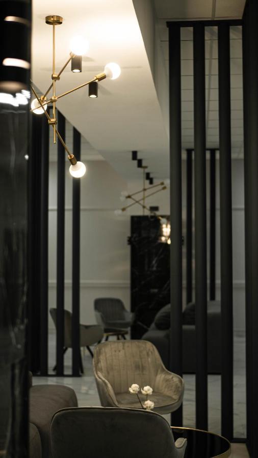 Golden Ring Hotel Ternopil Buitenkant foto