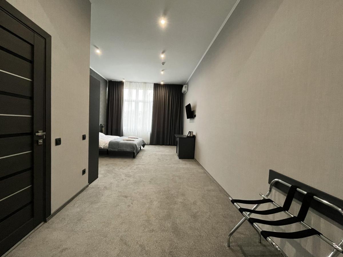 Golden Ring Hotel Ternopil Buitenkant foto