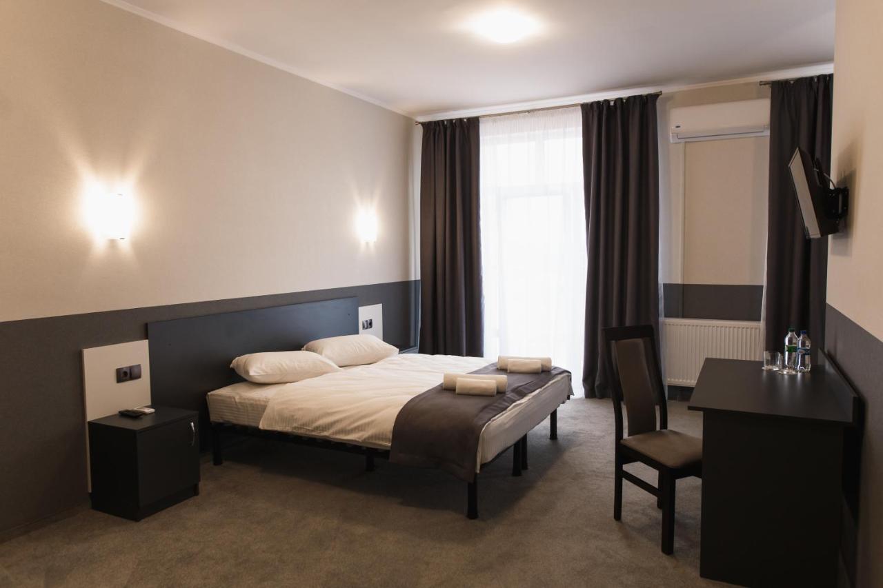 Golden Ring Hotel Ternopil Buitenkant foto