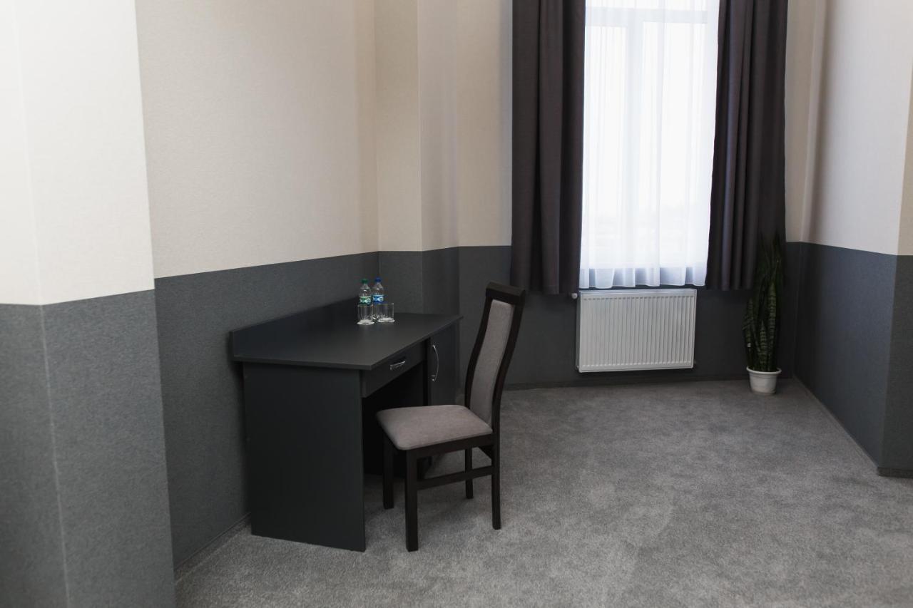 Golden Ring Hotel Ternopil Buitenkant foto