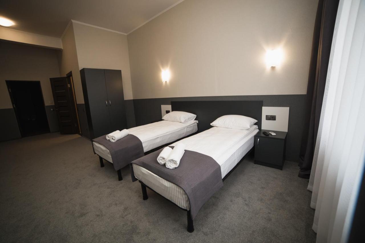 Golden Ring Hotel Ternopil Buitenkant foto